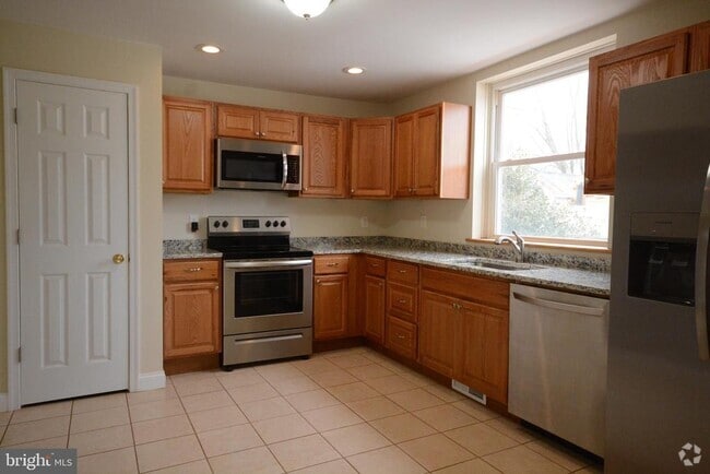 Building Photo - 8838 Longs Mill Rd Rental