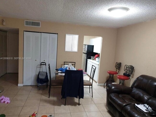 Photo - 10500 SW 108th Ave Unit B211