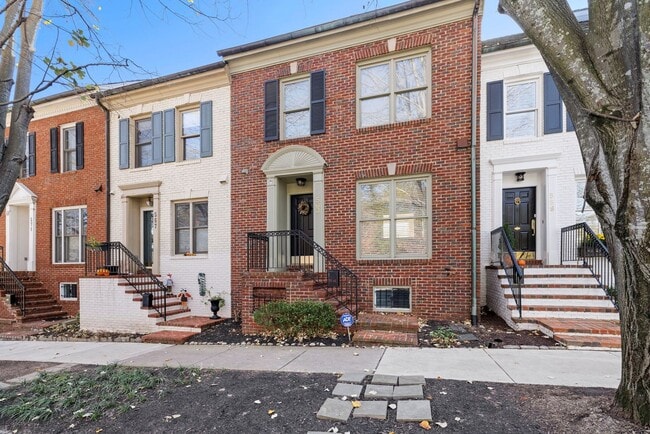 3 Bed 3.5 Bath - Kentlands Townhouse - 2 C... - 3 Bed 3.5 Bath - Kentlands Townhouse - 2 C...