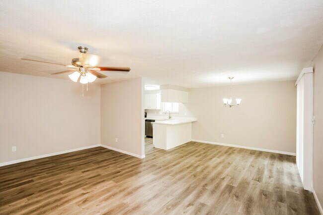 Photo - 11714 Madden Ln