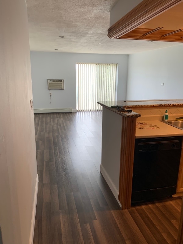 Building Photo - 1100 Governors Dr Rental