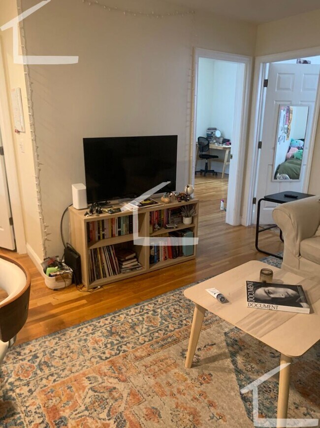 Photo - SAint Paul St near BU, Nice 3 bed Super c...