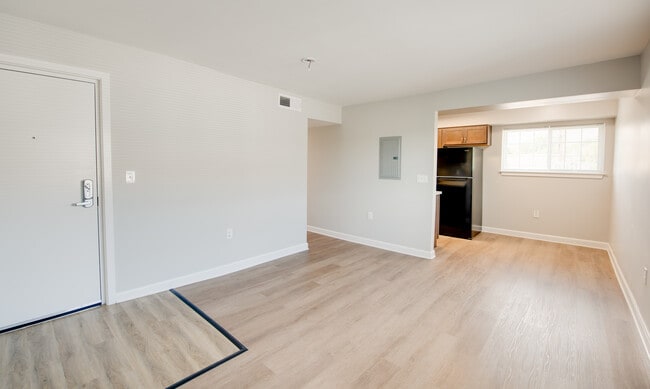 Photo - Villages of East River