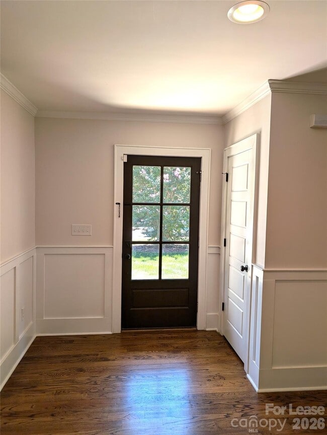 Photo - 1901 Truman Rd