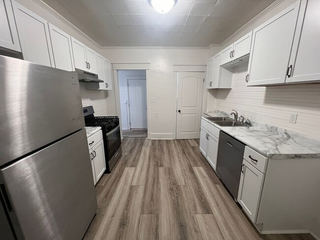Photo - 3 Bedroom in Moline Ready August 1st!