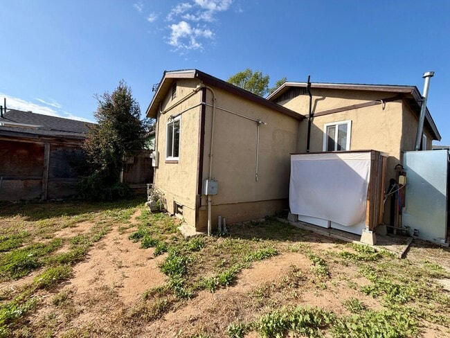 Building Photo - 4041-43 National Ave Unit 4043