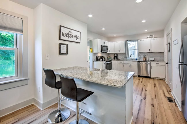 Photo - 124 N Ronks Rd