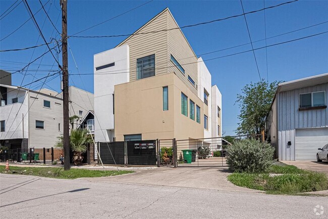 Building Photo - 5012 Cornish St Rental