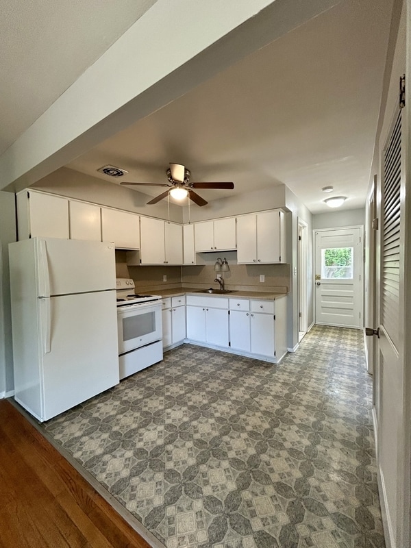 Photo - 1450 Goddard Rd