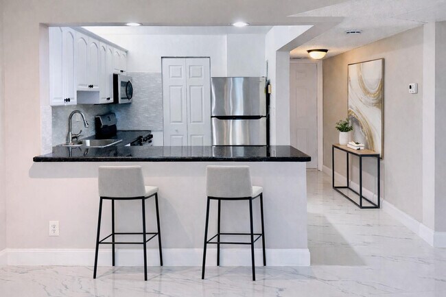 Photo - 8060 S Colony Cir Unit 209