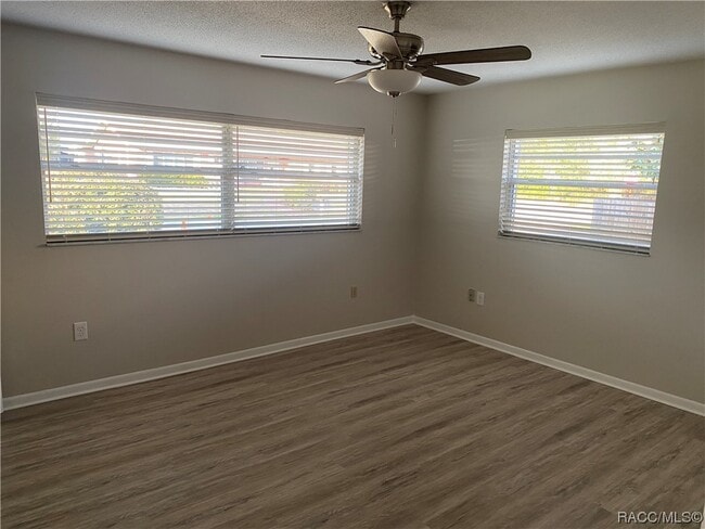 Photo - 1164 SE 3rd St