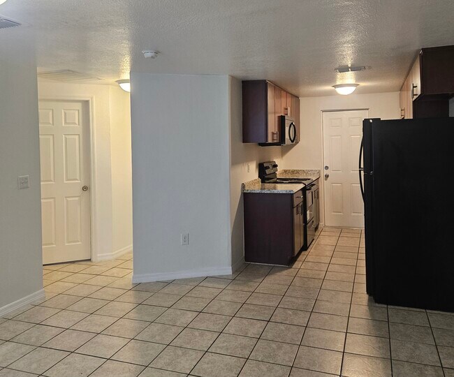 Photo - 38413 13th Ave Unidad 38413