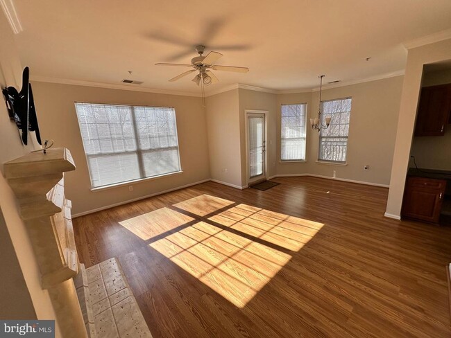 Photo - 12901 Centre Park Cir Unit 220