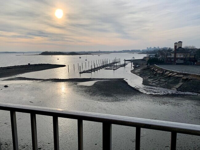 Photo - 247 Washington Ave Unit 00