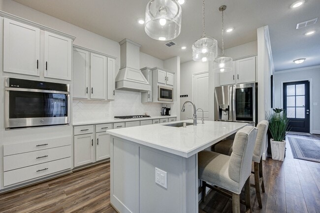 Building Photo - 21820 Enchanted Rock Dr N Rental