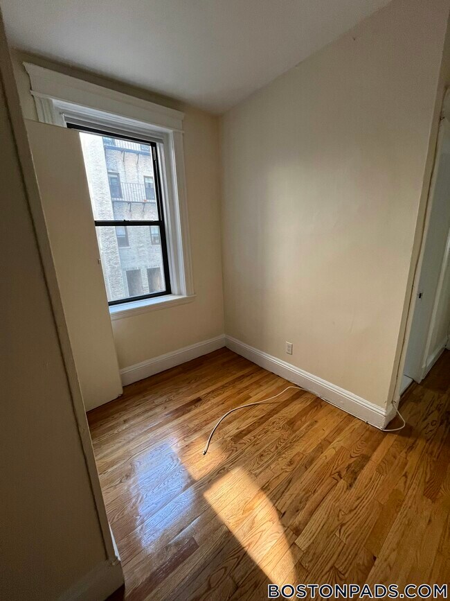 Photo - 1148 Commonwealth Ave Unidad 11