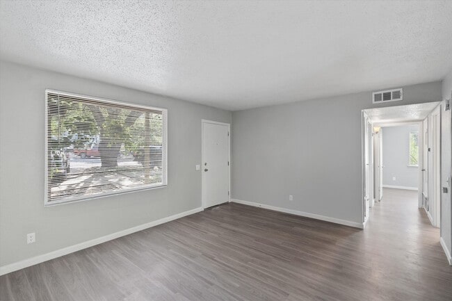 Photo - Newly Renovated 2/1 Apartment in East Austin Unidad B