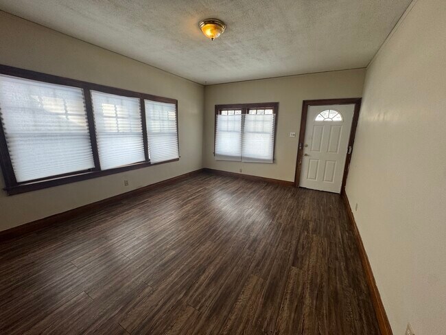 Photo - 1211 N Sheridan St