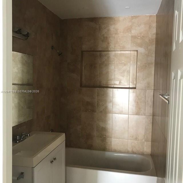 Photo - 1632 NE 183rd St