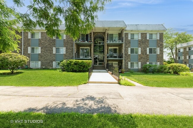 Photo - 1511 N Windsor Dr Condo Unit 305