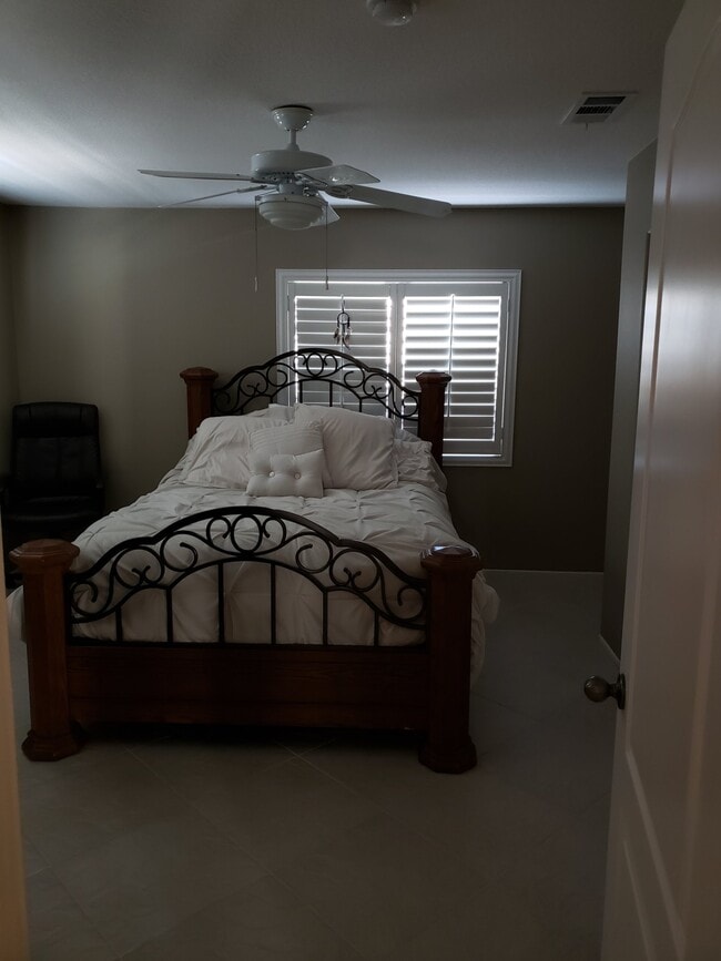 Photo - 28001 Whittington Rd