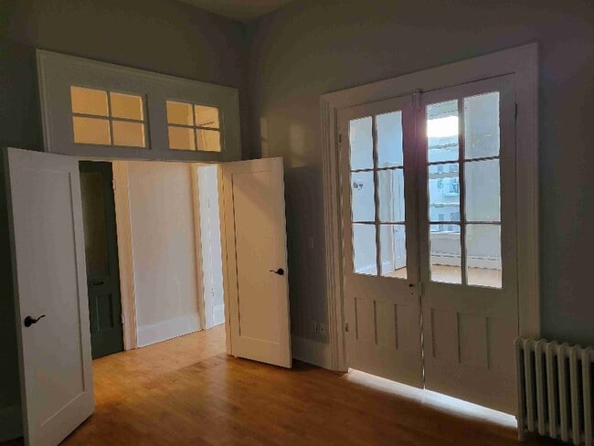 Photo - 219 Watson St