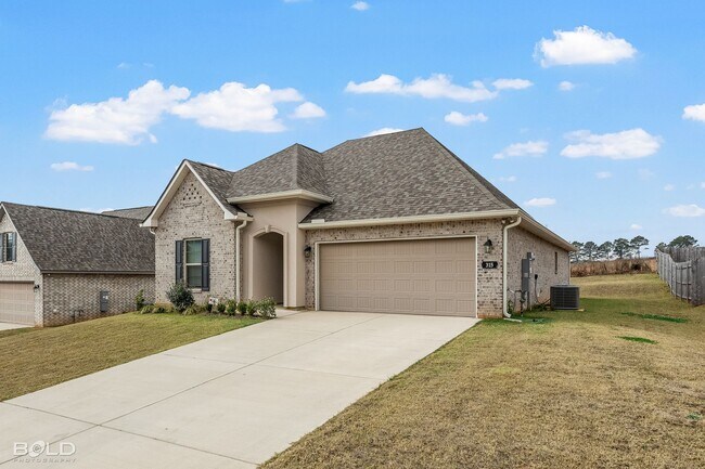 Photo - 315 Hummingbird Ln