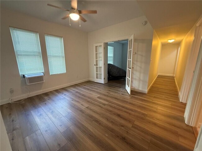 Photo - 125 Pleasant St Unit 1