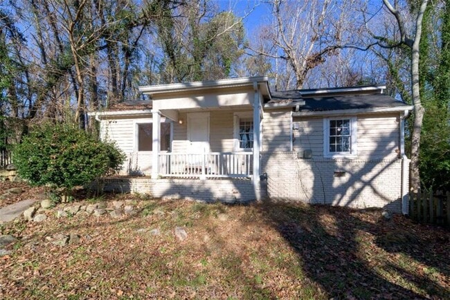 Building Photo - 2344 Ripplewater Dr SE