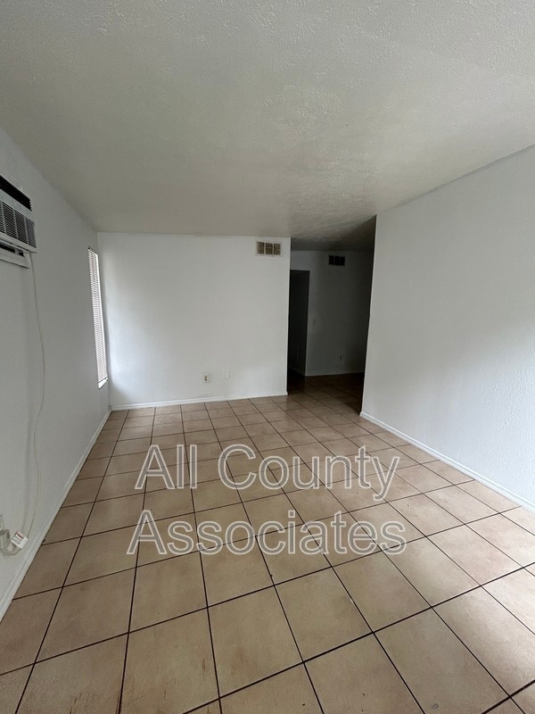 Photo - 8722 N 48th St Unidad A