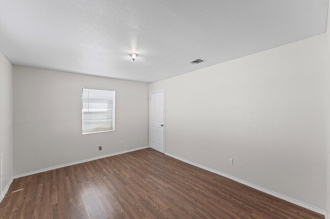 Photo - 12206 Ormandy St