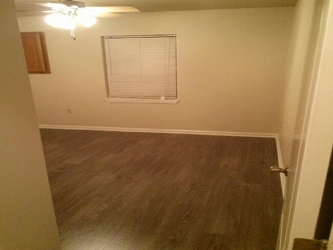 Photo - 10226 Lockhart Rd