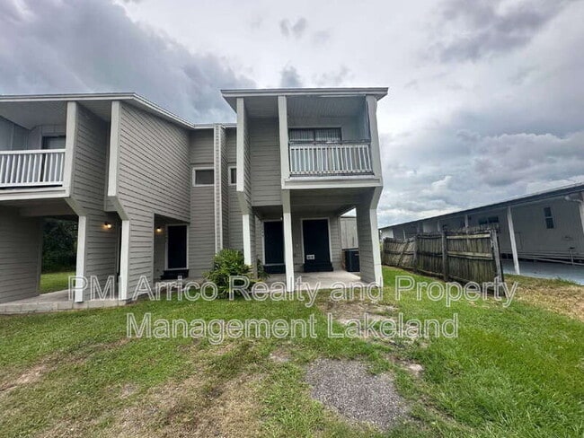 Building Photo - 1108 Country Club Ln Rental