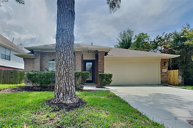 Photo - 20423 Drakewood Dr House