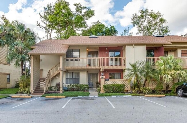Building Photo - 12949 Pennypacker Trail Unit 4