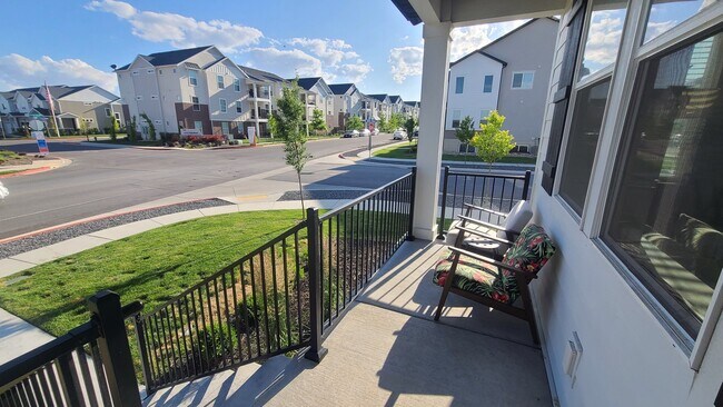 Photo - 3868 W Hardman Way