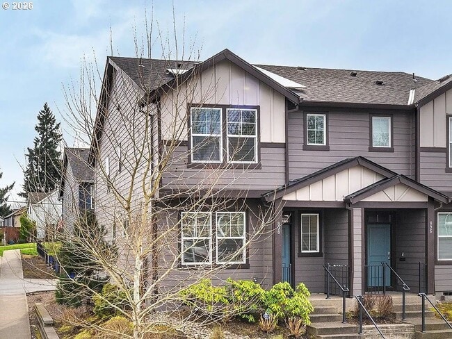Building Photo - 898 N 18th Ave