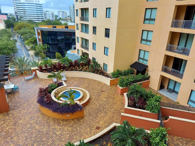 Photo - 110 N Federal Hwy Unit 813