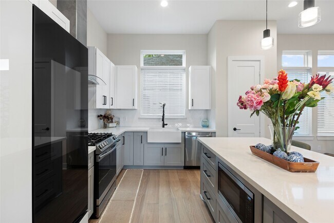 Photo - 1410 Milby St