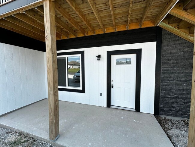 411 Hillcrest Dr Unit 411 Hillcrest Dr A