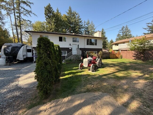 Building Photo - 2675 Labieux Rd Unit Upper