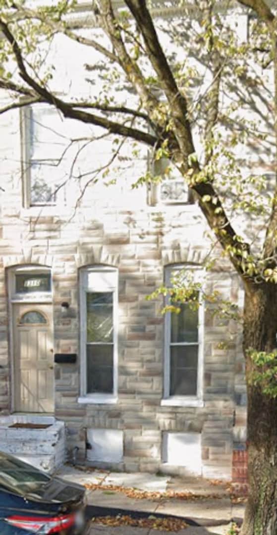 Building Photo - Newly renovated 3BR 1 bath