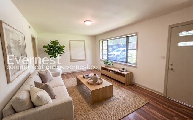 Photo - 905 Elizabeth Dr