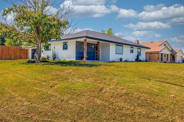 Photo - 310 E 6th St