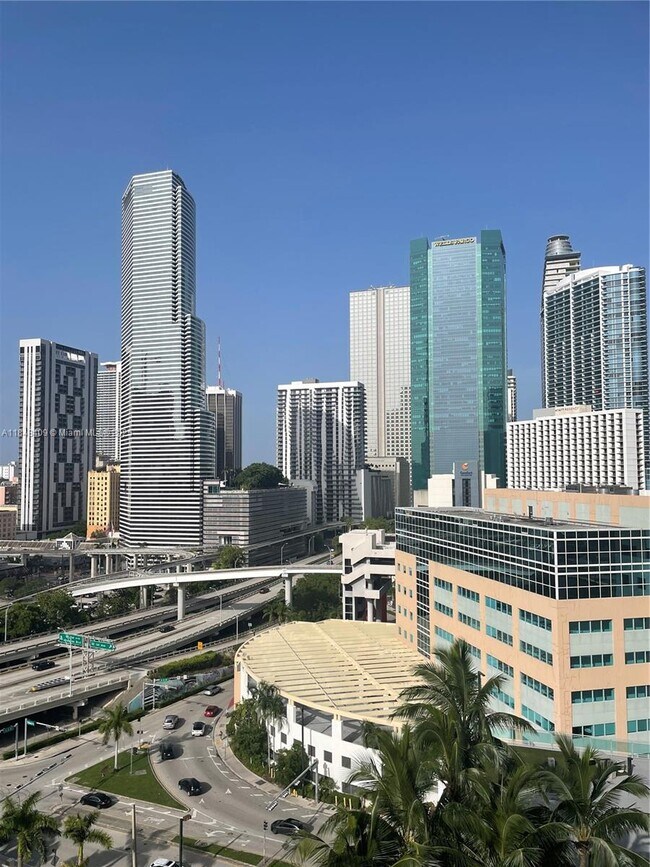 Building Photo - 350 S Miami Ave Unit 2509 Rental