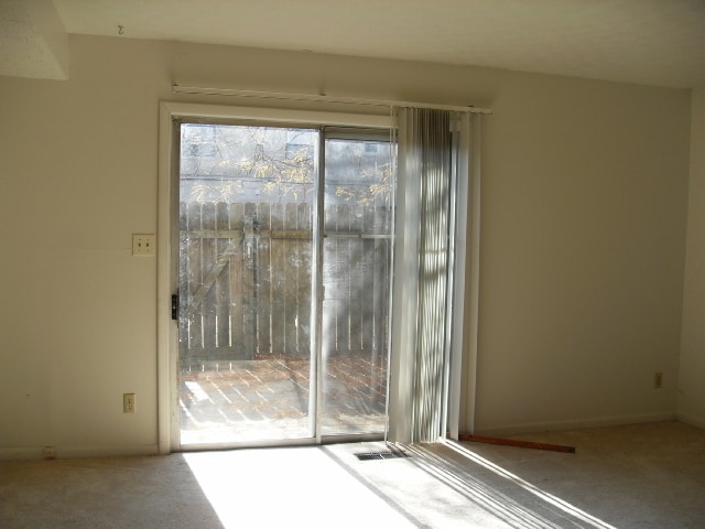 Photo - 5058 Hibbs Dr