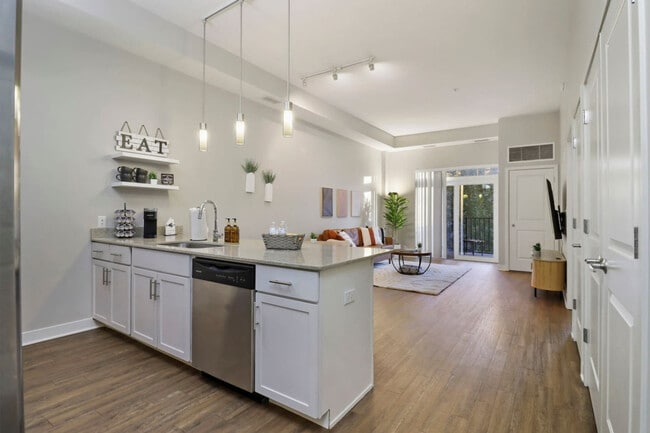 Photo - 256 N Addison Ave Unit SI ID1366992P