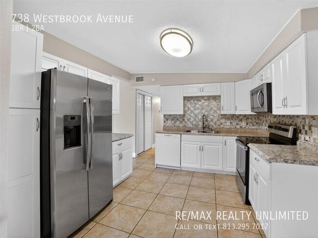 Photo - 738 Westbrook Ave