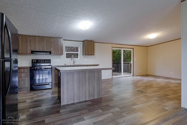 160 Clays Ct