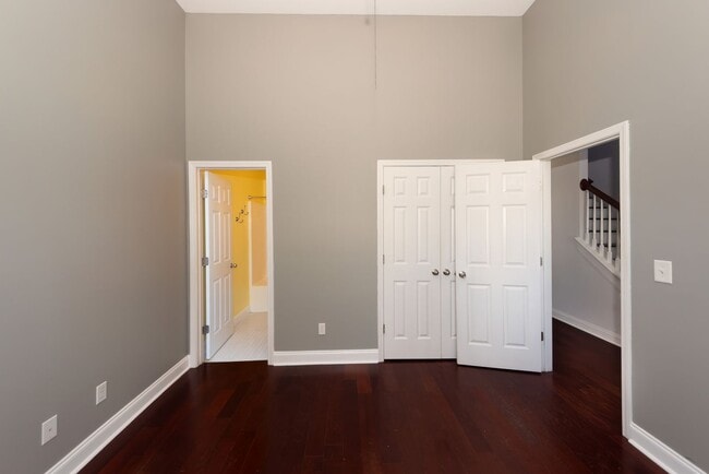 Photo - 3 Bedroom, 2.5 Bathroom Townhome in Oak Terrace Preserve - Park Circle
